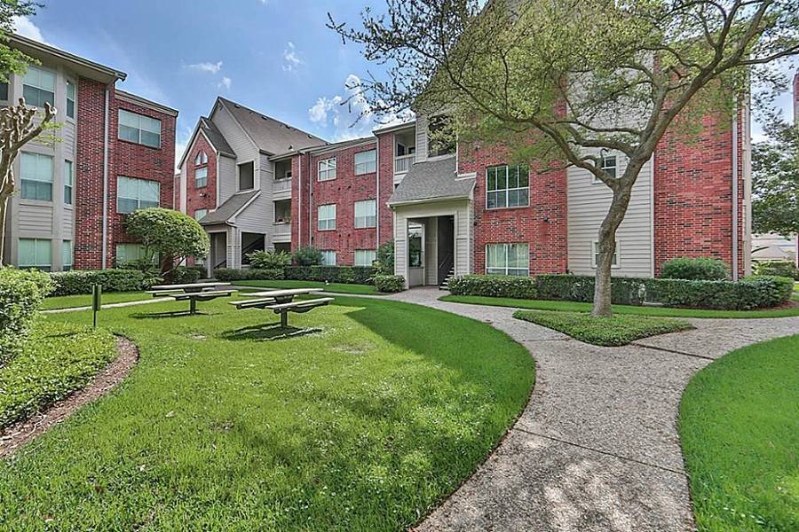 1330 Old Spanish TRL #3201, Houston, TX 77054