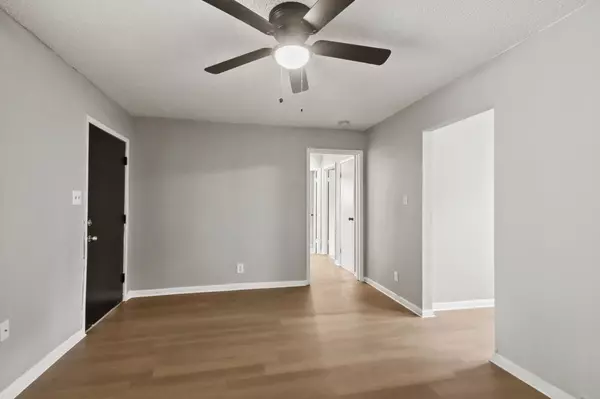 Houston, TX 77016,7306 Parker RD