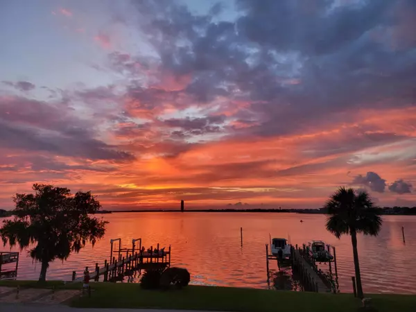 Clear Lake Shores, TX 77565,1207 N Shore DR