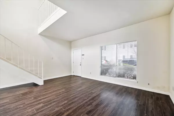Houston, TX 77057,1115 Augusta DR #25