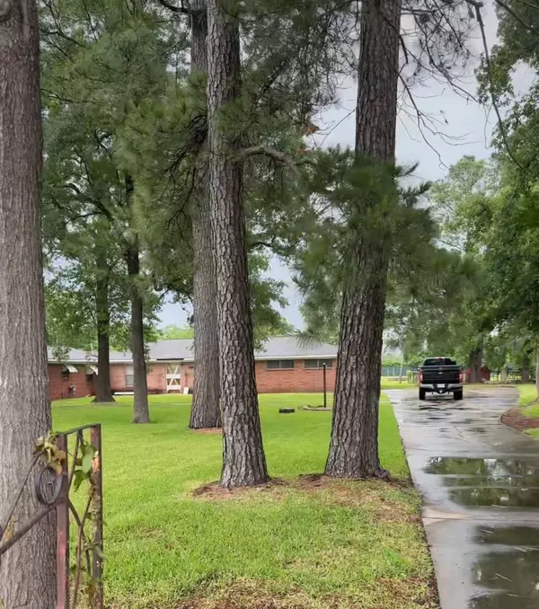 Houston, TX 77013,12420 Wallisville RD