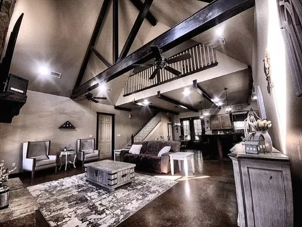 17332 Pintail DR, Flint, TX 75762