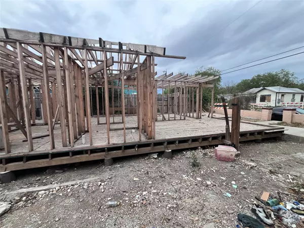 San Antonio, TX 78211,1216 Brighton