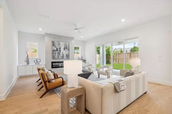 Houston, TX 77018,1344 Ebony LN