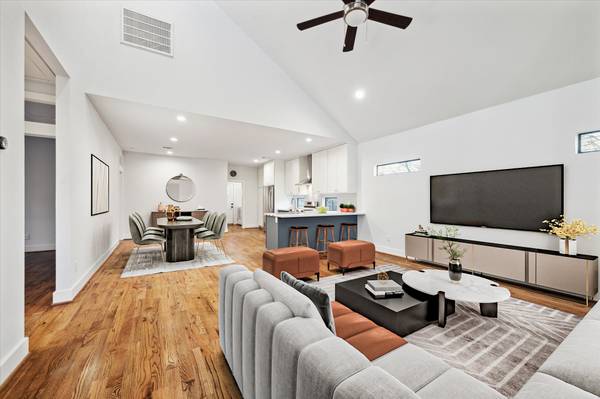 904 James ST, Houston, TX 77009