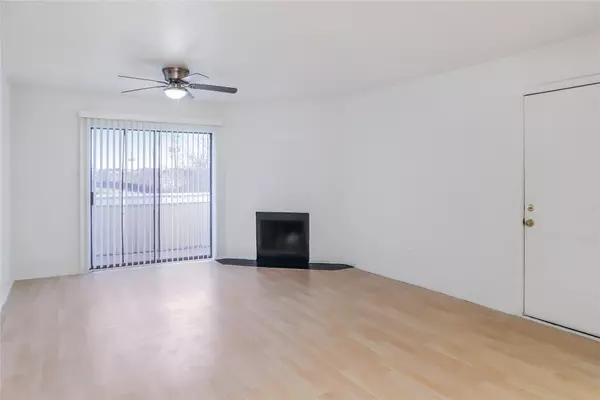 8323 Wilcrest DR #19002, Houston, TX 77072