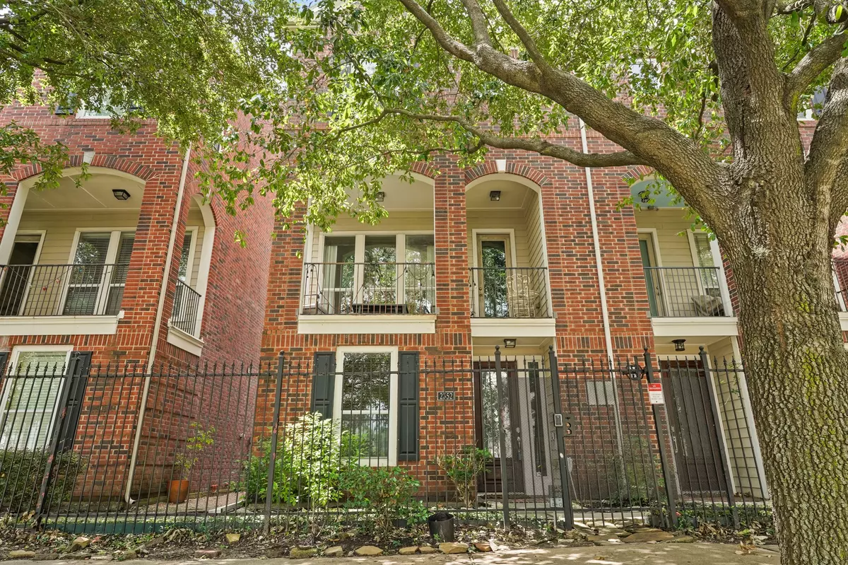 Houston, TX 77004,2352 Bastrop ST