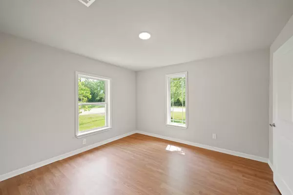 Eagle Lake, TX 77434,523 E Davitt ST