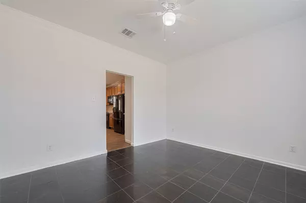 Houston, TX 77041,5722 Henniker DR