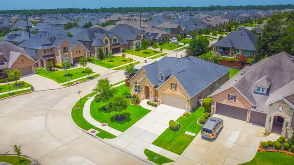 31201 Wooded Glen LN,  Spring,  TX 77386