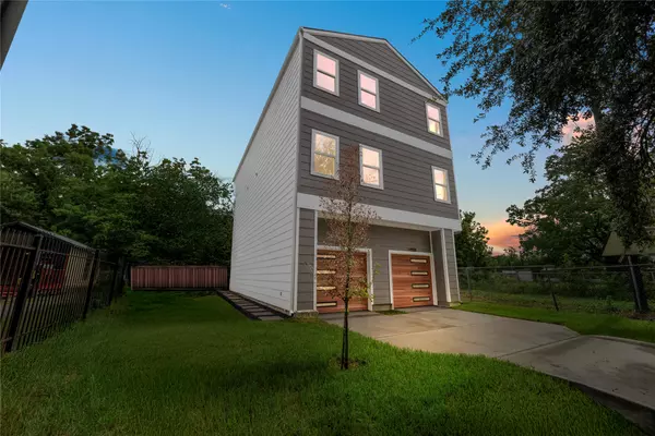 6804 Arabella ST #B, Houston, TX 77091