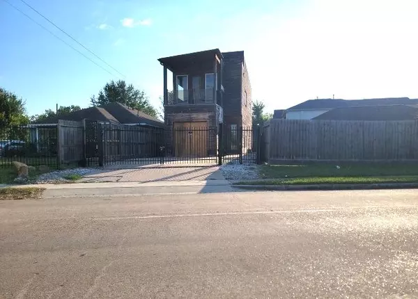 8136 N Main ST, Houston, TX 77022