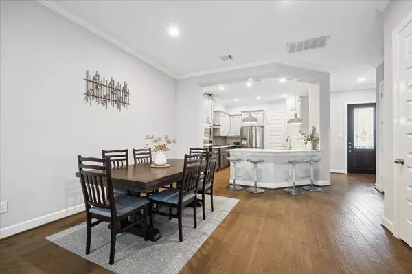 Houston, TX 77030,2430 Sheridan ST