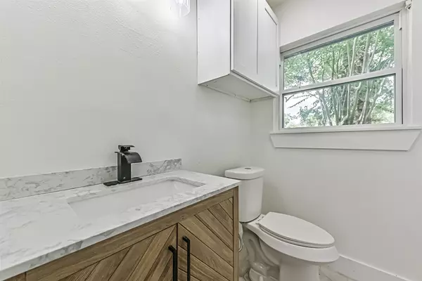 Houston, TX 77033,5818 Beldart ST