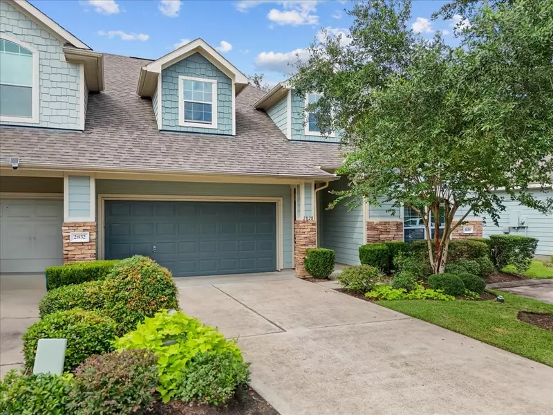 2828 Sand Dune DR, Seabrook, TX 77586