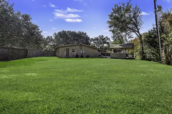 Friendswood, TX 77546,915 Merriman Court CT