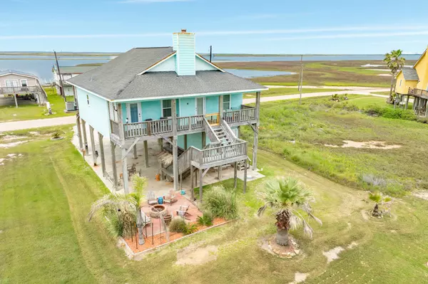 4710 Bayshore DR, Freeport, TX 77541