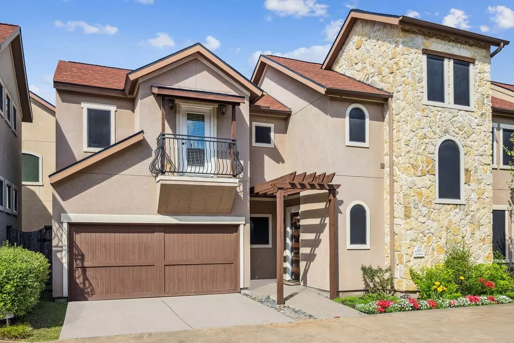 Houston, TX 77043,11022 Robin Hood CT