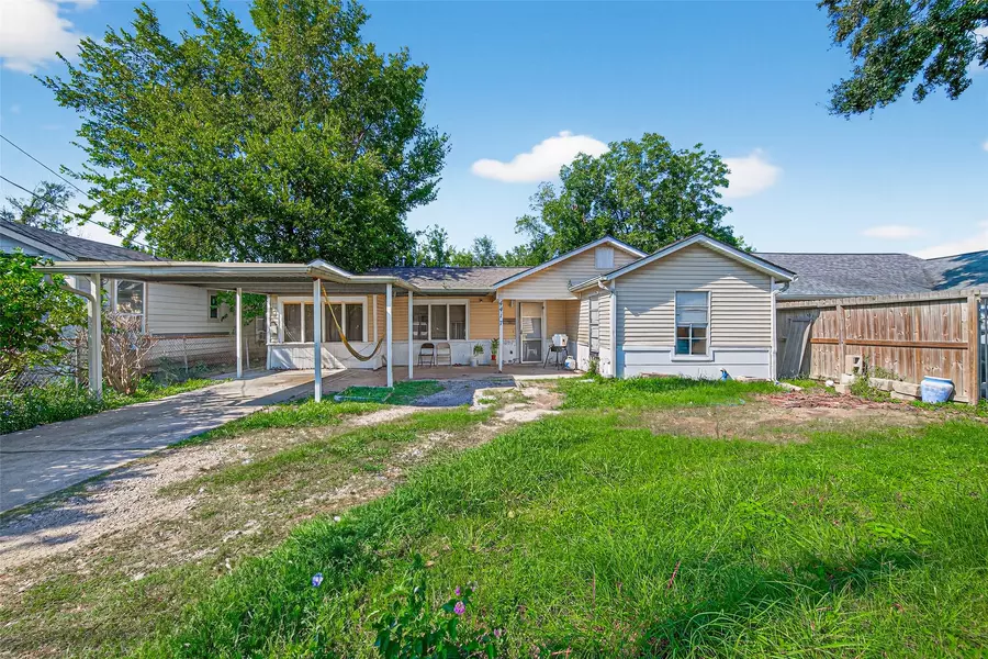 4417 Davenport ST, Houston, TX 77051