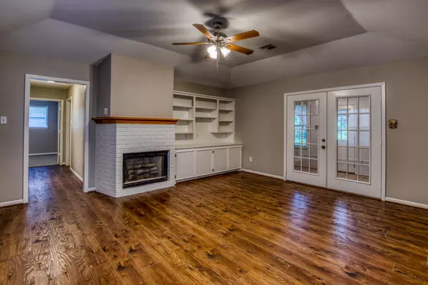 Bellville, TX 77418,106 Douglas DR