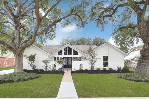 15702 Congo LN, Jersey Village, TX 77040