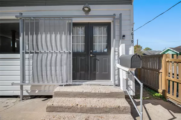 Houston, TX 77009,1619 Chapman ST