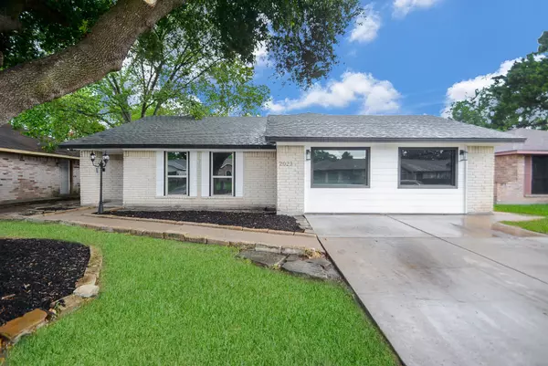 2023 Deerhurst LN, Houston, TX 77088