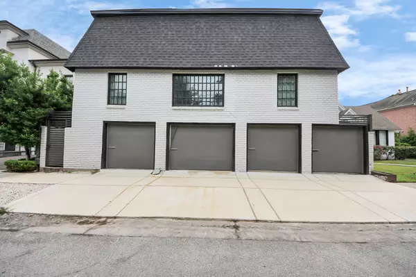 2224 Avalon PL, Houston, TX 77019