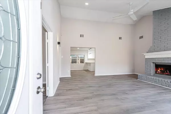 9024 Carousel LN #A and B, Houston, TX 77080