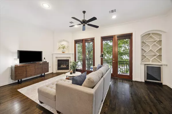 Houston, TX 77007,4303 Blossom ST