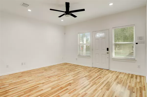 Houston, TX 77033,5317 Chennault RD #A / B