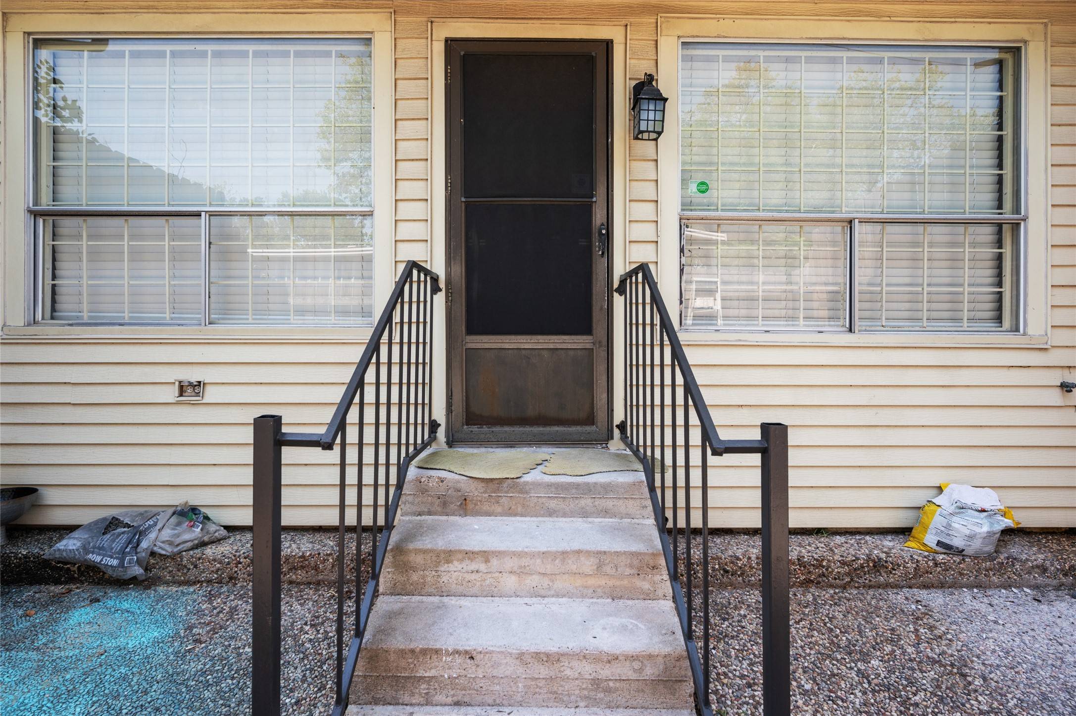 Houston, TX 77088,5764 Maple Hill DR