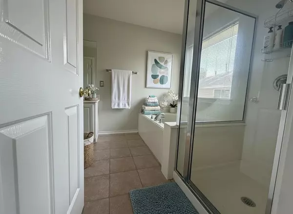 Houston, TX 77084,16623 Newglen LN