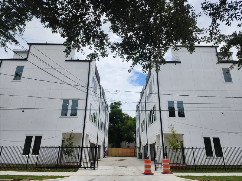 3405 St Emanuel ST, Houston, TX 77004