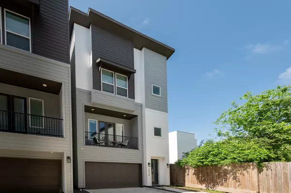 Houston, TX 77004,3030 Live Oak ST