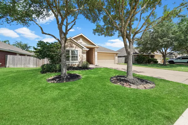 Dickinson, TX 77539,4037 Basswood DR