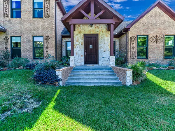 Sealy, TX 77474,100 Pecan Grove RD