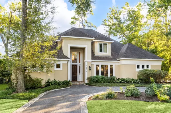 10243 Pineland DR, Houston, TX 77024