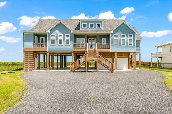 366 Atkinson ST, Crystal Beach, TX 77650
