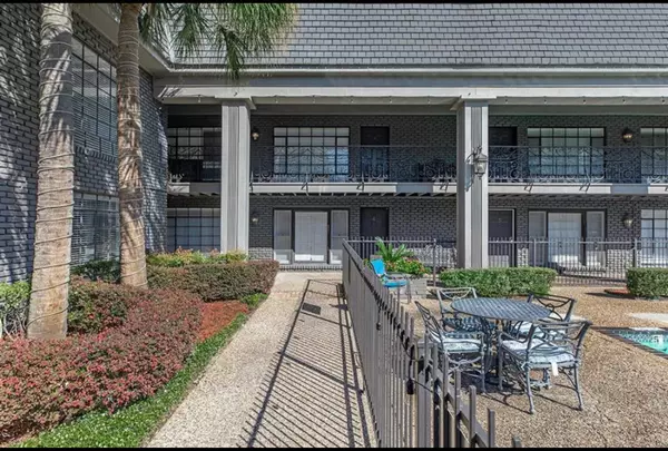 Houston, TX 77098,2322 Richton ST #13