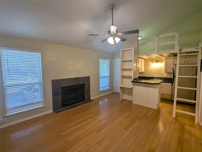 1000 W 26th ST #201, Austin, TX 78705