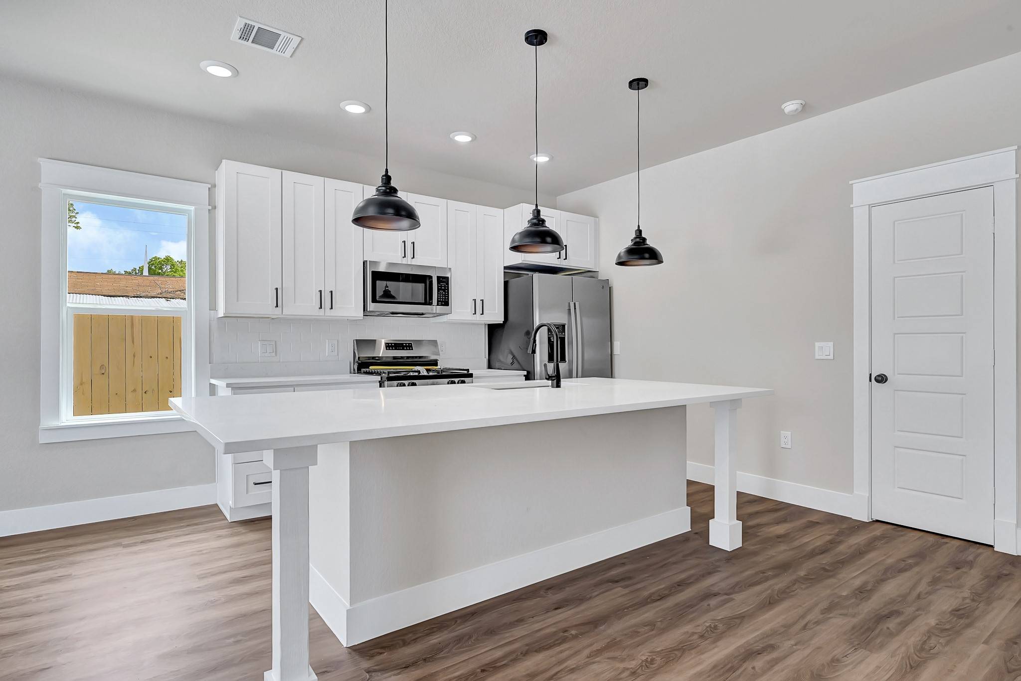 204 Booker T Washington Unit B ST, Conroe, TX 77301