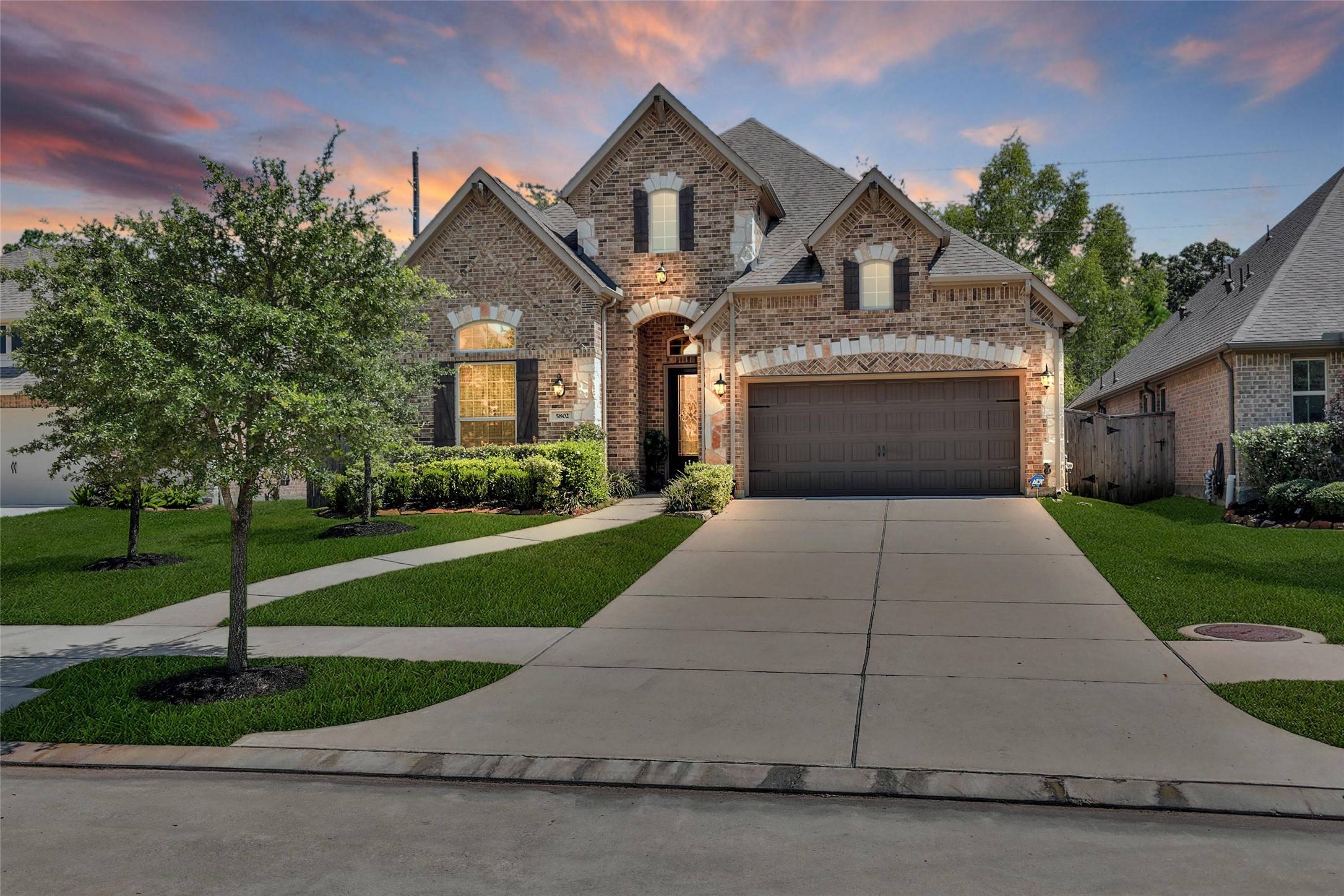 5802 Banfield Canyon LN, Houston, TX 77365