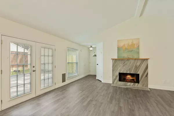 The Woodlands, TX 77381,18 Bitterwood Circle