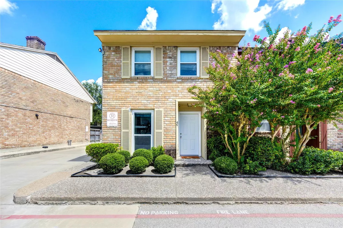 Houston, TX 77079,14333 Memorial DR #44