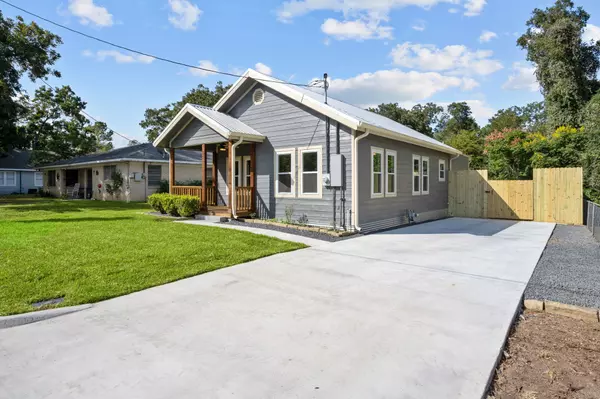 Columbus, TX 78934,910 Prairie ST
