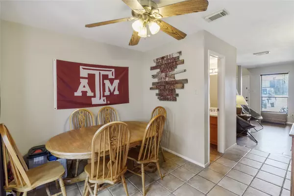 College Station, TX 77840,1904 Dartmouth ST #A4