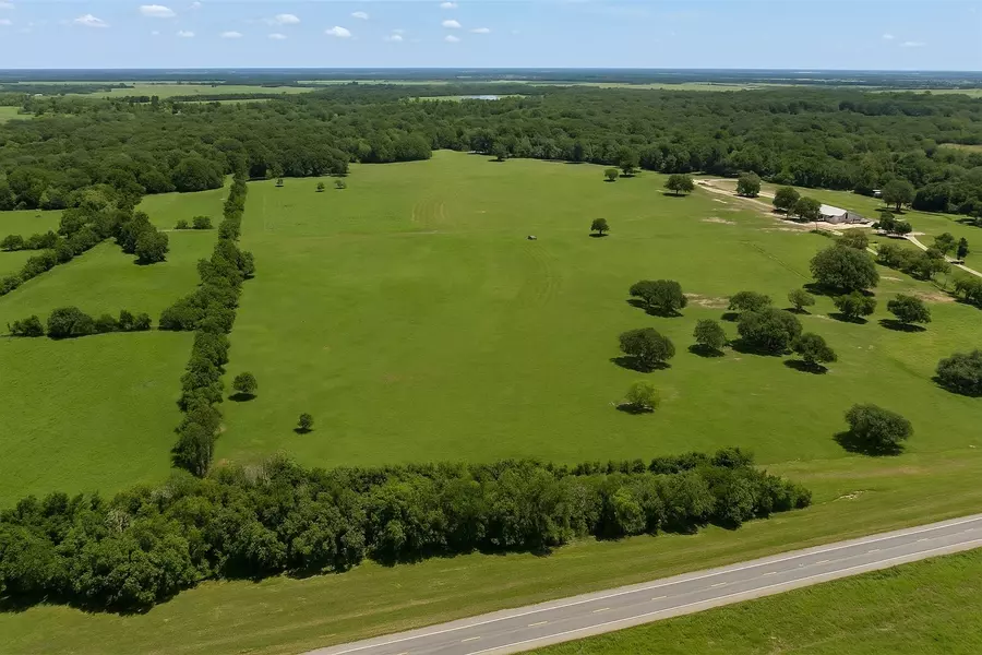 3526 W FM 1093, Wallis, TX 77485