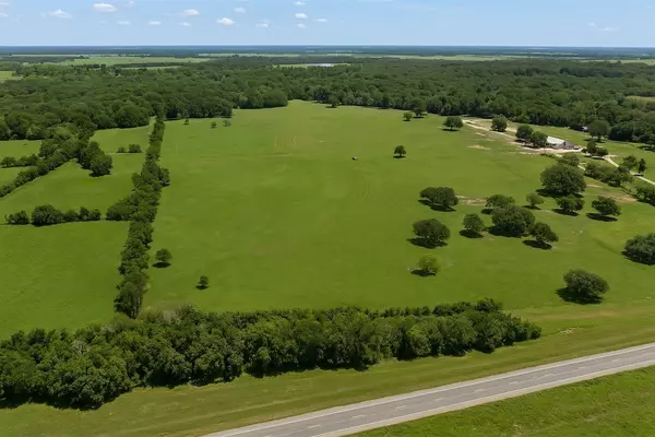 3526 W FM 1093, Wallis, TX 77485