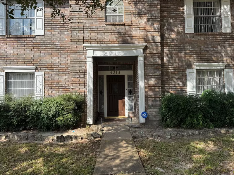 9218 Prairie Trails DR, Spring, TX 77379